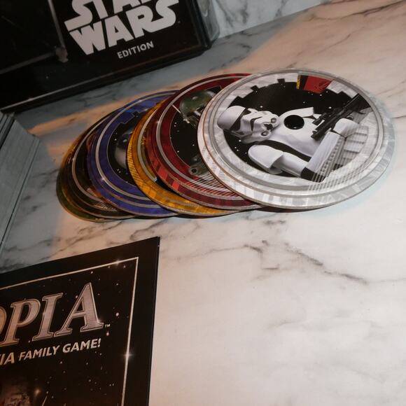 Star Wars Pictopia The Ultimate Picture-Trivia‎ Game - Picture 3 of 12